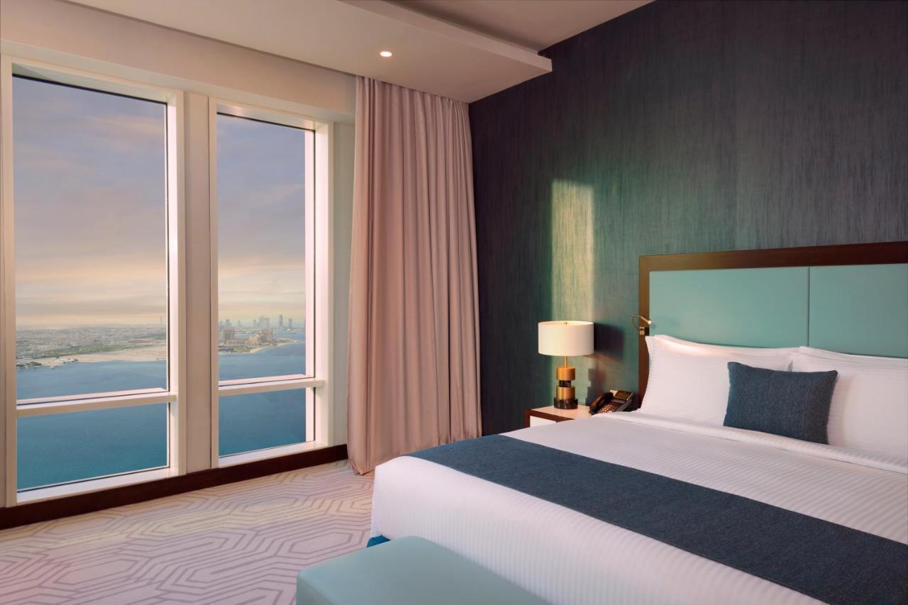 Wyndham Grand Doha West Bay Beach Ngoại thất bức ảnh A bedroom at the Address Downtown Dubai