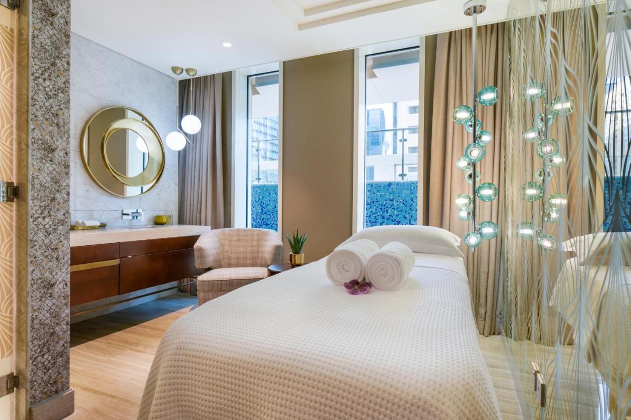 Wyndham Grand Doha West Bay Beach Ngoại thất bức ảnh The Spa at The Westin