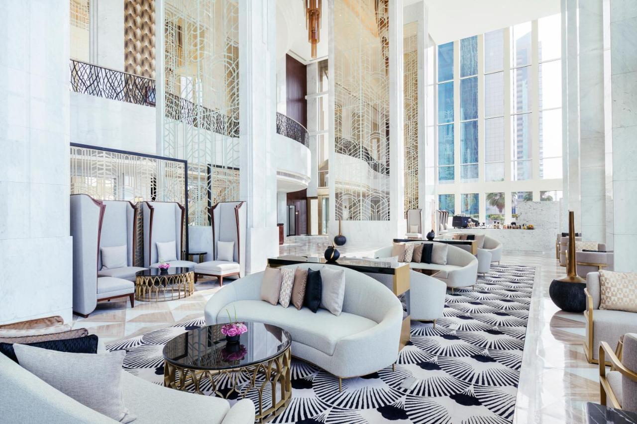 Wyndham Grand Doha West Bay Beach Ngoại thất bức ảnh The lobby of the hotel